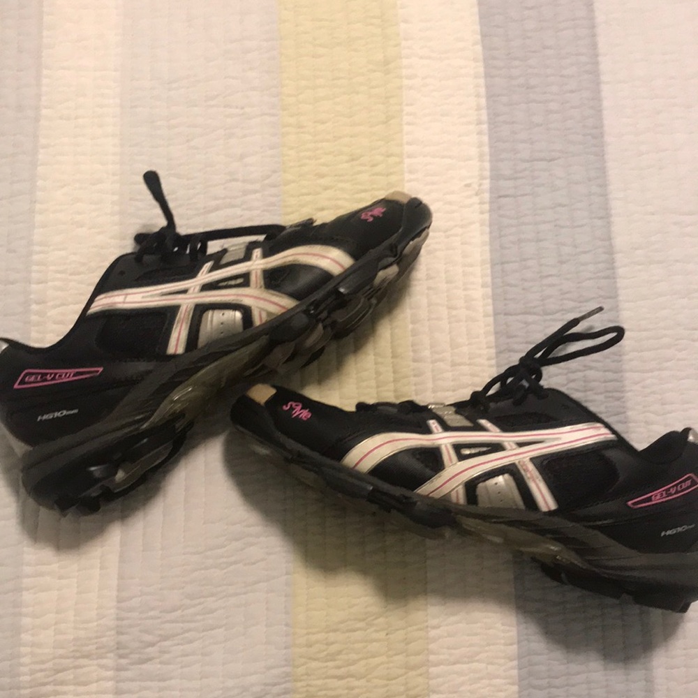 ASICS women’s outdoor cleats